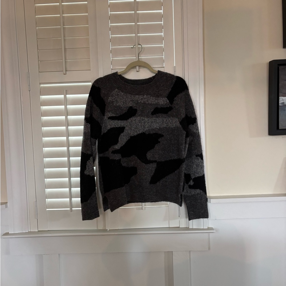 Camouflage Patterned Sweater